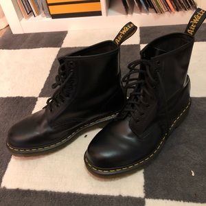 Dr. Martens 1460 8-Eye Boots In Smooth Black